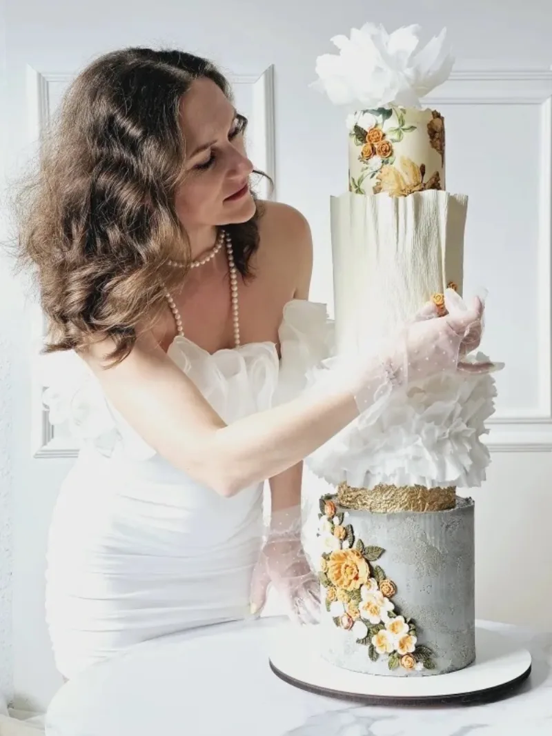 Irina — Cake Designer bei Grace Bakery